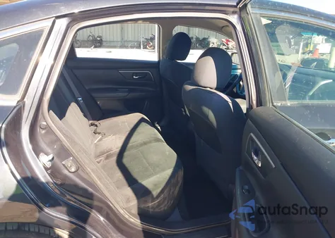 2015 Nissan Altima 2.5 S из США, поврежденный, VIN 1N4AL3AP4FN919025